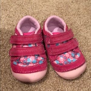Stride rite soft motion sneaker